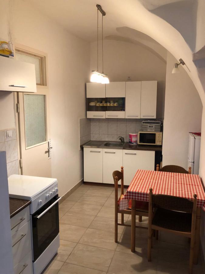 Apartman Becsi Utca Sopron Dış mekan fotoğraf